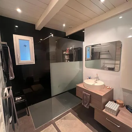 Bianca, Charme Authentique 4* Piscine Privee 别墅 *